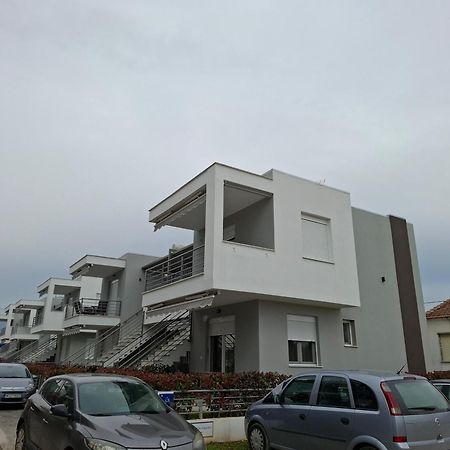 Athina Apartment Ofrinion Exterior photo